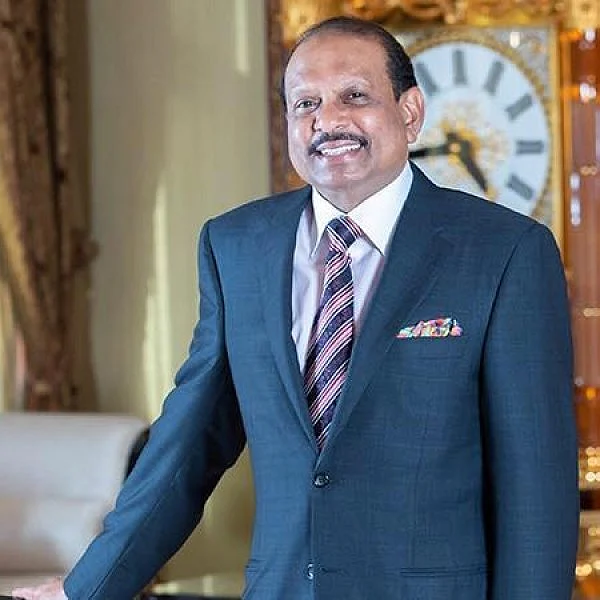 `மகனின் மர்ம மரணம்; வீடு ஜப்தி!' - 24 மணி நேரத்தில் கேரள குடும்பத்தின் துயர் துடைத்த பில்லினியர்