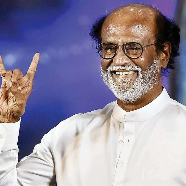 `கர்நாடகக் காவியின் தூதுவர் ரஜினி!’ - கொந்தளித்த பாரதிராஜா