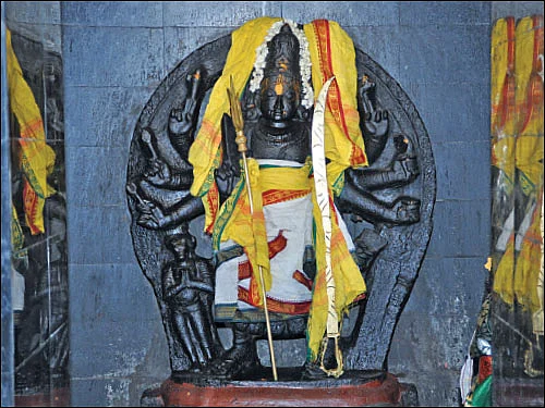 பன்னிரு ராசிகளும் பரிவார தெய்வங்களும்!