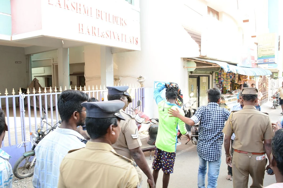 மாணவர்கள் மோதல் விவகாரம்..! காயமடைந்தவர்களிடம் காவல்துறை விசாரணை