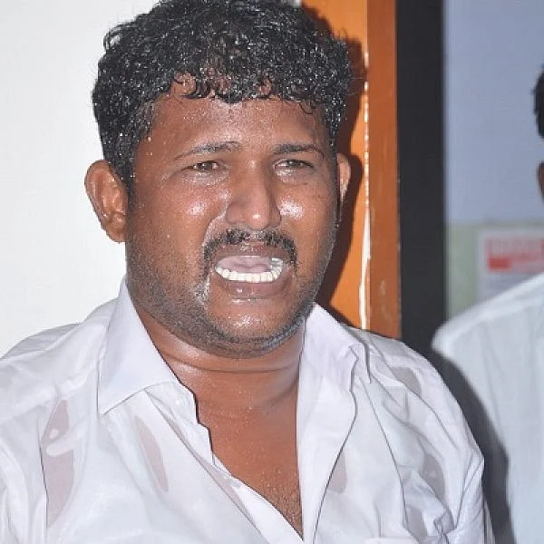 விருதுநகர் கலெக்டர் அலுவலகத்தில் தற்கொலைக்கு முயன்ற துப்புரவுப் பணியாளர்!