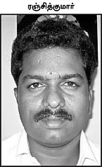 வீட்டை அபகரிக்க தண்ணீர்ப் பந்தலா?