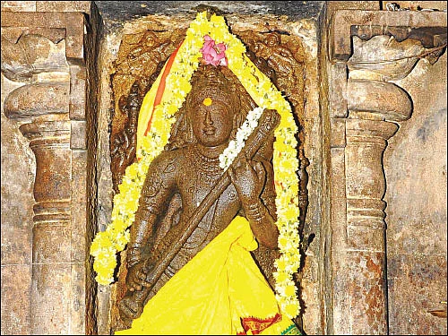 பன்னிரு ராசிகளும் பரிவார தெய்வங்களும்!