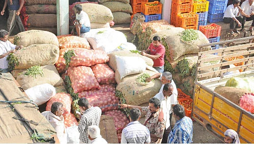 தமிழக காய்கறிகளுக்கு கேரளாவில் தடையா?