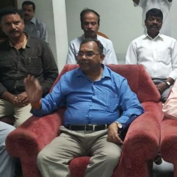 `4ஜி லைசென்ஸை பி.எஸ்.என்.எல்-க்கு மத்திய அரசு வழங்க மறுப்பது ஏன்?' - ஊழியர்கள் கேள்வி