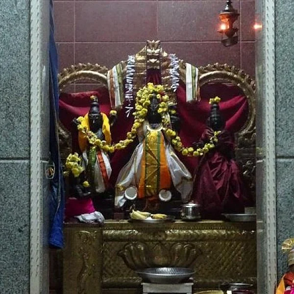 இறைவன் ஸ்ரீராமரே எங்களின் குலதெய்வம்! ஸ்ரீராம நவமியே எங்கள் ஊர் திருவிழா!