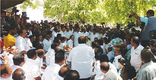 VIKATAN NOW