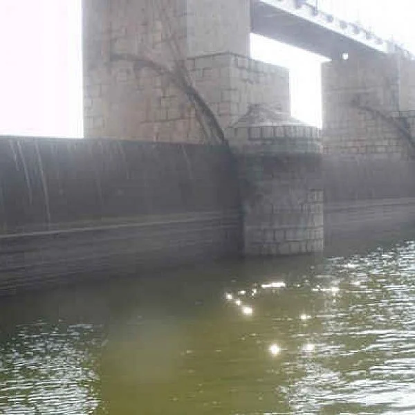கொசஸ்தலை ஆற்றின் குறுக்கே ஆந்திரா தடுப்பணை: பேச்சுவார்த்தை திடீர் ஒத்திவைப்பு!