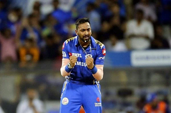 "என்ன ஏதோ வெள்ளையா உருண்டு வருது"- MIvSRH மேட்ச் ரிப்போர்ட்