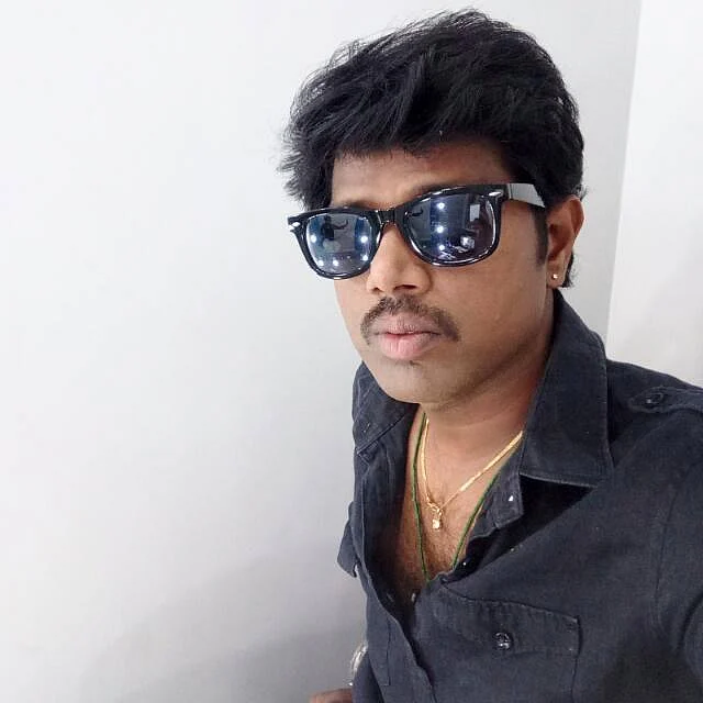 "நேரமே சரியில்லைனு சொன்னாங்க. 'லொள்ளு சபா' கைகூடி வந்திருக்கு!" - அமுதவாணன்