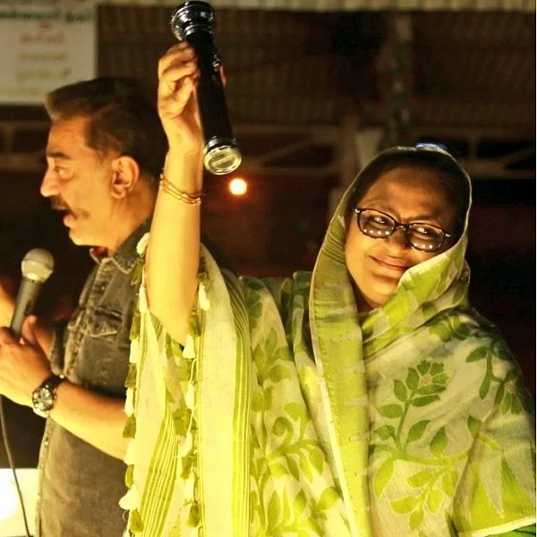 ``இச்சகதி தேர்தல் வரை கிடந்து நாறட்டும்!’’- நாசரின் தீர்க்கம்