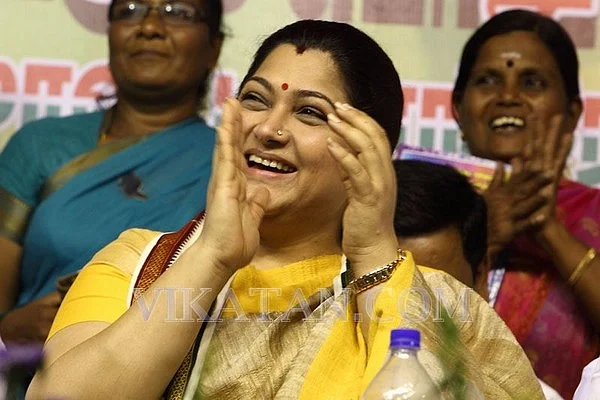 அன்று கனவுக்கன்னியாக பார்த்தவர்கள் இன்று அண்ணியாக பார்க்கிறார்கள்: மகிழ்ச்சியில் குஷ்பு!