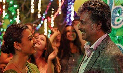 பாட்ஷாவா... லிங்காவா? கபாலி படம் எப்படி?