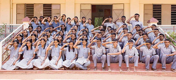 இசையால் பேசும் இளம் குயில்கள் !