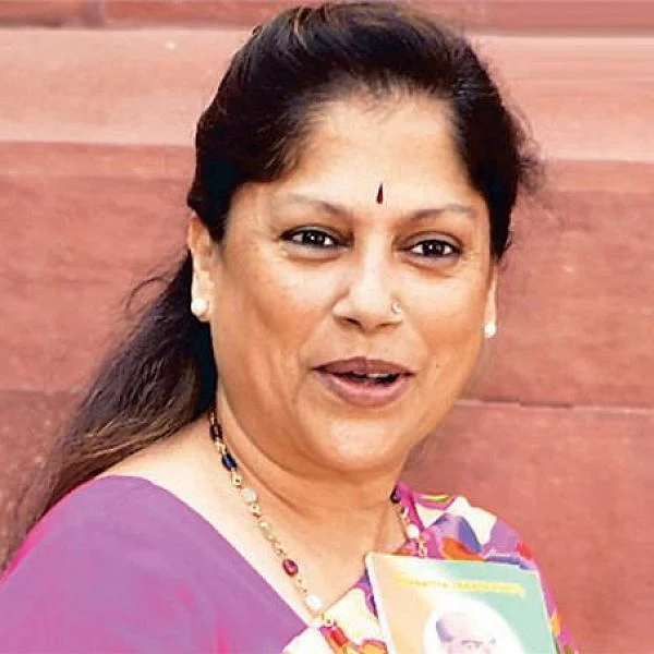 `எங்கே எனது தாயார் படம்...?' -கோபித்துக் கொண்டு வெளியேறிய பாஜக அமைச்சர்!