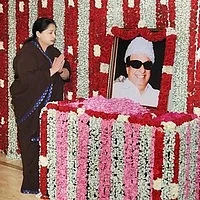 எம்.ஜி.ஆர் பிறந்தநாள்: முதல்வர், ஜெயலலிதா உள்பட தலைவர்கள் மரியாதை!