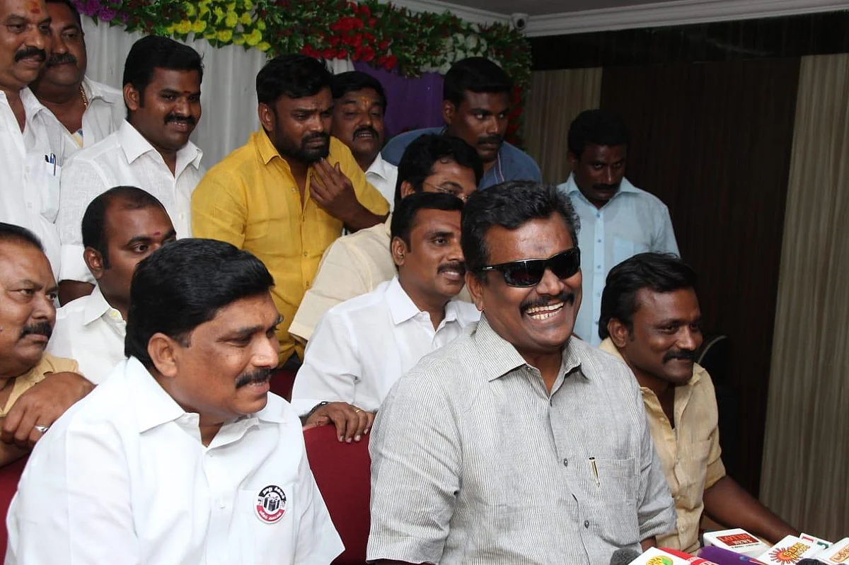 `அமைச்சர்கள் எஸ்கேப் ஆவார்கள்; இந்த ஆட்சியை கலைக்கப்போறோம்!'- தங்க தமிழ்ச்செல்வன்