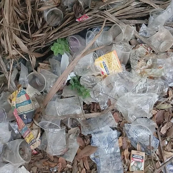 `பெண்களிடம் மோசமாக நடந்துகொள்ளும் குடிமகன்கள்' – இது ஓ.பி.எஸ் ஊரின் அவலம்...!