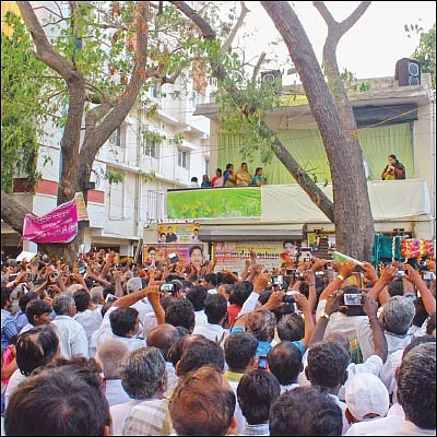 ‘‘ஓடி ஒளிந்து கொள்கிற ஆள் நானில்லை!’’ - தீபா ‘தில்’