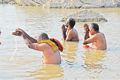‘‘பாபாவை தரிசிக்க பாத யாத்திரை!’’