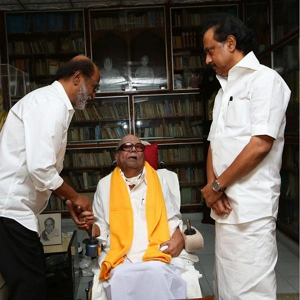 ``அரசியலில் வெந்துபோக நேரிடும்!'' - ரஜினியை விமர்சிக்கும் தி.மு.க!