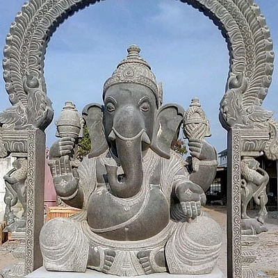 பிள்ளையாரை ஏன் சாலை ஓரங்களில் வைத்து வழிபடுகிறோம்? ( இன்று ஒரு தகவல் -1 )