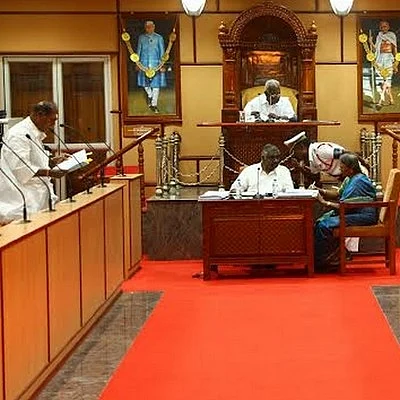 அமளியுடன் முடிந்த புதுச்சேரி சட்டசபை கூட்டம்!