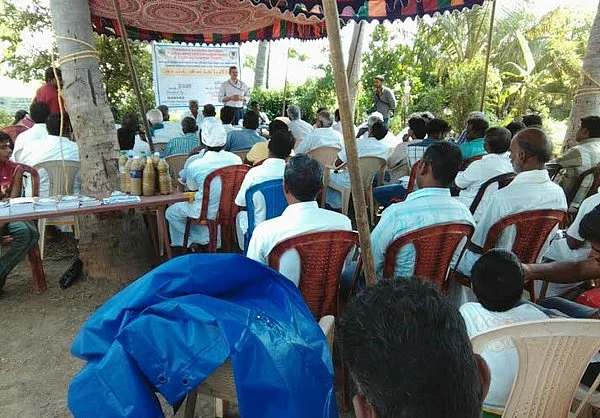இயற்கை விவசாயம், பாரம்பரிய உணவுகளின் மகத்துவங்களை பரப்பி வரும் இளைஞர்கள்!