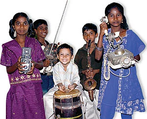 அரதப் பழசு அற்புதங்கள்!