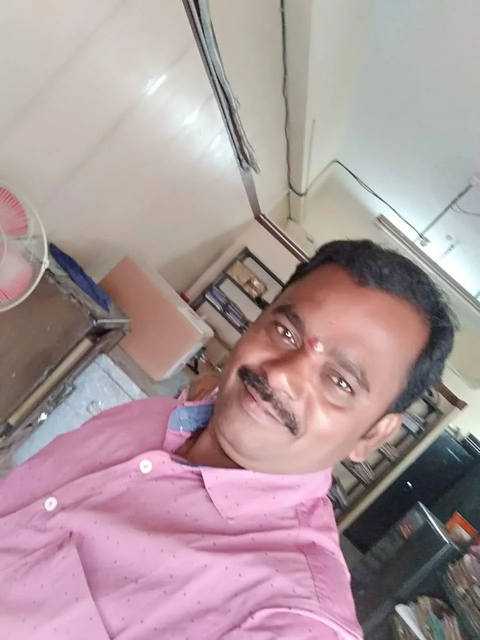 சடலமாக மீட்பு; 5 நாள்களுக்குப் பின் புகார்! - புதுக்கோட்டை வங்கி ஊழியர் வழக்கில் நீடிக்கும் மர்மம்