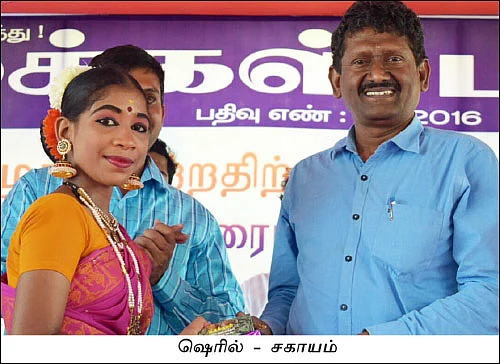 கிராமியக் கலைகளை வளர்க்கும் ஏஞ்சலின்!