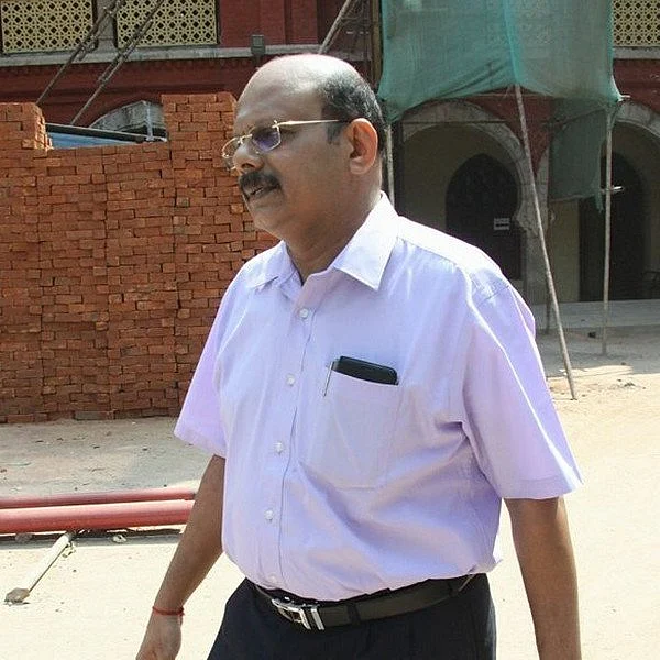 `ஜெயலலிதா கைரேகையைப் பெறச் சொன்னது யார்?' - மருத்துவர் பாலாஜி விளக்கம்