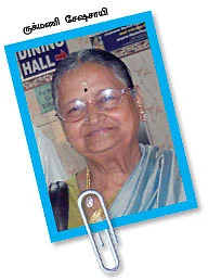 ஆன்லைனில் கதை சொல்லும் பாட்டி !