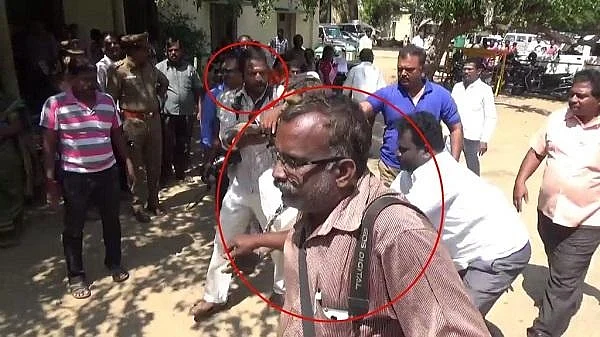 Have the journalists confined only to photographing the immolation at Nellai? – Direct witness by Vikatan journalist