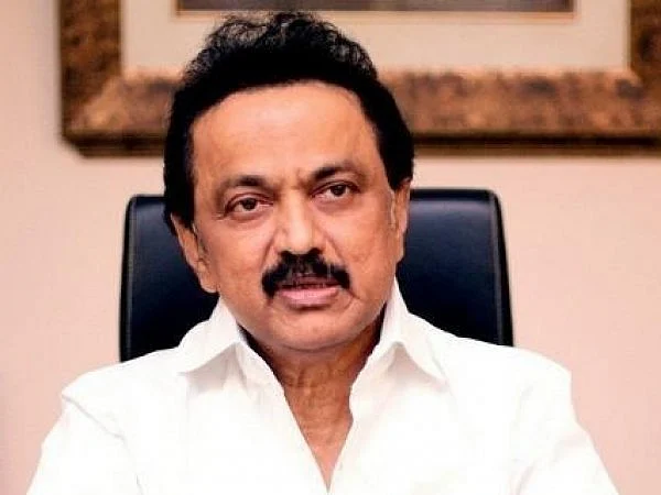 “முதல்வர்தான் அப்படி... அதிகாரிகளுமா?” - அமைச்சர்கள் முதல் அதிகாரிகள் வரை ரெட் அலர்ட்!