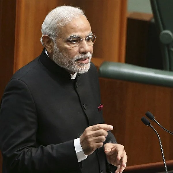 கர்நாடகாவில் தலைவர்கள் தீவிரப் பிரசாரம்; வேட்பாளர்களுடன் மோடி ஆலோசனை!