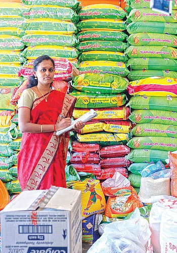 எழுத்துக்கு அப்பால்! - தொகுப்பு : கா.பாலமுருகன், இளங்கோ கிருஷ்ணன்