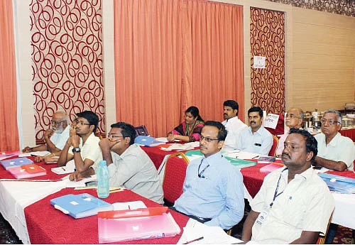 மதுரையில் ஃபண்டமென்டல் பயிற்சி வகுப்பு: பட்டை தீட்டிக்கொண்ட வாசகர்கள்!