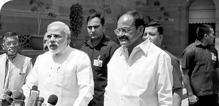 மிஸ்டர் கழுகு: ''மாவட்டச் செயலாளர்கள் மீது கோபம் இருக்கிறது!''