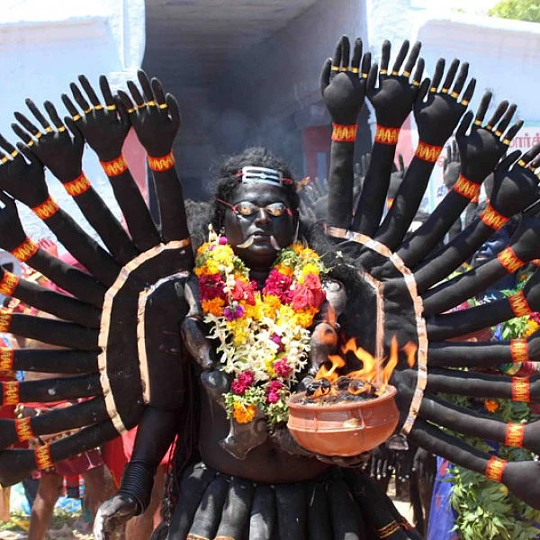 குலசேகரப்பட்டினம் தசரா திருவிழாவின் பிரமாண்ட புகைப்பட தொகுப்பு: தே.தீட்ஷித், ஆ.வள்ளிசௌத்திரி