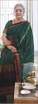 "குழந்தைகள் எந்திரன்கள் அல்ல!''