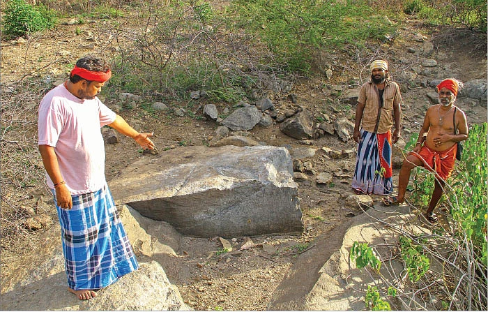 அமித் ஷா நண்பர் பெயரால் துரத்தப்படும் நாடோடி மக்கள்!