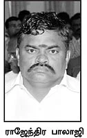 மிஸ்டர் கழுகு: 'கேலி' நித்தி... 'ஆத்திர' அருணகிரி...