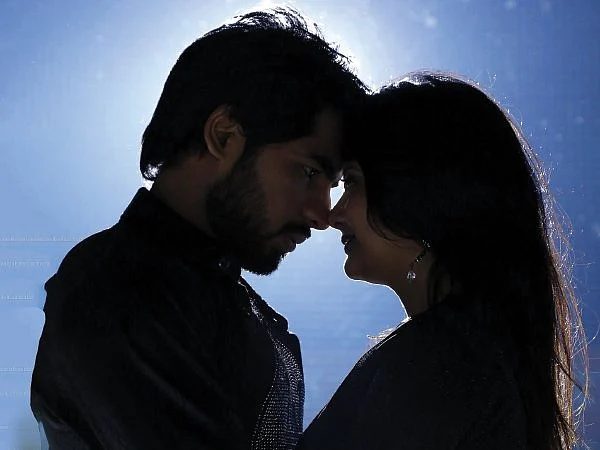 இந்தியாவில் பாலியல் இசைவு வயது 18... இது சரிதானா... அல்லது மாற வேண்டுமா? - ஓர் அலசல்