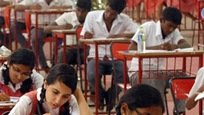 சி.பி.எஸ்.இ 12-ம் வகுப்பு தேர்வுகள் ரத்து