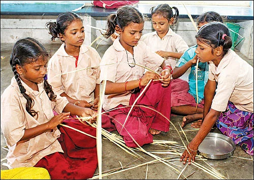 மகிழ்ச்சியின் விலை பத்து ரூபாய்க்குள்தான்!