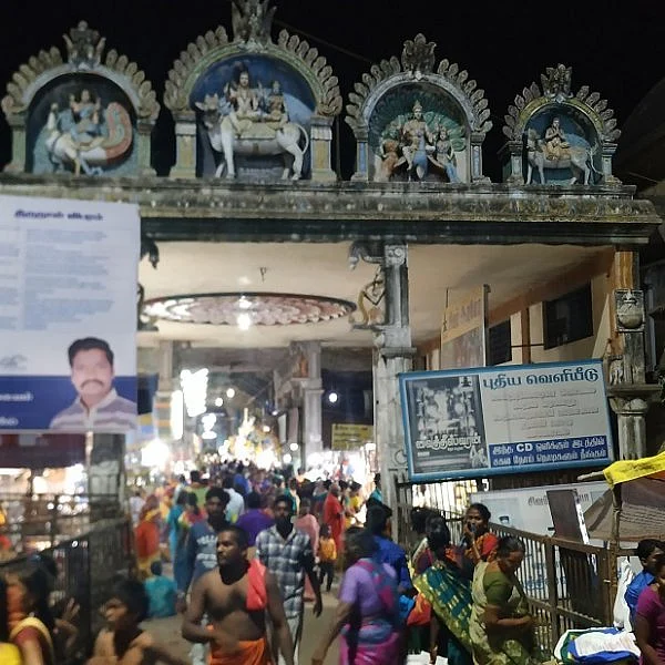 பொலிவிழந்த 200 ஆண்டு பாரம்பர்யத் திருவிழா! - கவலையில் வைத்தீஸ்வரன் கோயில் வியாபாரிகள்