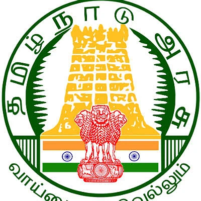 வர்தா எதிரொலி: சென்னை, காஞ்சிபுரம், திருவள்ளூர் மாவட்டங்களுக்கு நாளை (திங்கள்) விடுமுறை