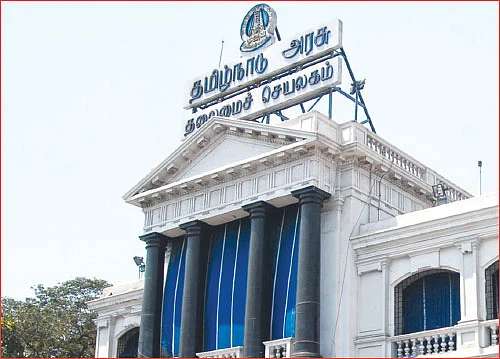முடங்கிய முதல்வர் அலுவலகம்... பந்தாடப்படும் அதிகாரிகள்!