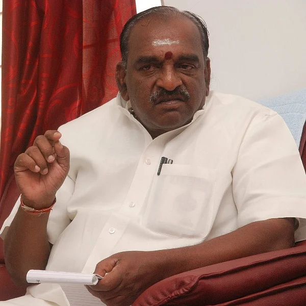 ‘போராடவேண்டியது தமிழகத்திலா... டெல்லியிலா?’ - பொன்னார் கேள்வி